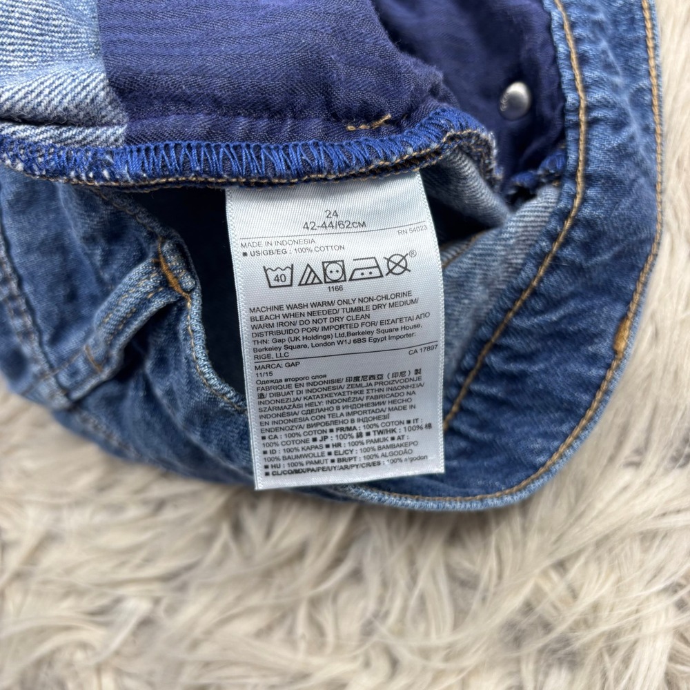 Gap Women's 24 Medium Wash Distressed Cut Off Shorts Festival Boho Classic - Picture 5 of 6